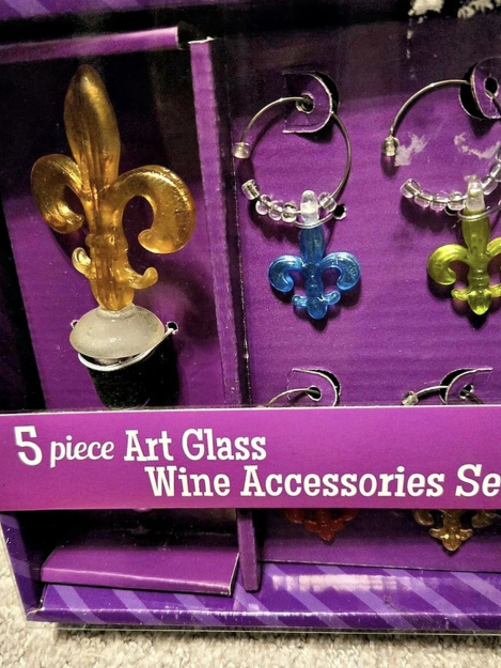 New Fleur de Lis Wine Accessories Gift Set 5-Piece Art Glass